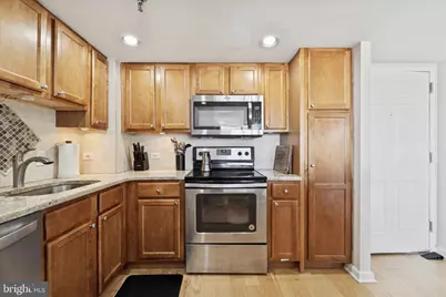 2001 Hamilton Street #P209, Philadelphia, PA 19130 - Photo 3