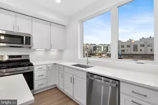 3022 Schirra Ln, Philadelphia, PA 19125 - Photo 3