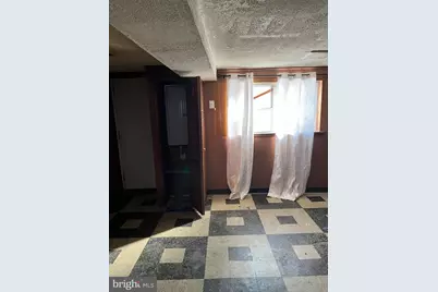 7302 Sherwood Road, Philadelphia, PA 19151 - Photo 39