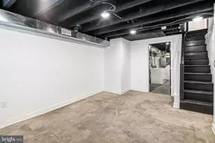 2426 S Alder St, Philadelphia, PA 19148 - Photo 23