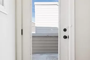 751 N Uber St, Philadelphia, PA 19130 - Photo 25