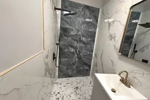 909 S 8th St, Philadelphia, PA 19147 - Photo 1