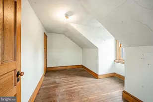 8136 Jeanes St, Philadelphia, PA 19111 - Photo 19