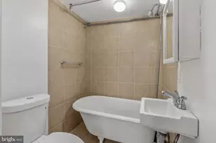 1124 S 15th St, Philadelphia, PA 19146 - Photo 5