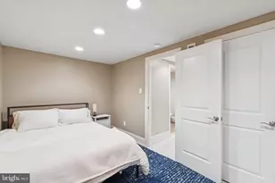 913 N Lawrence St, Philadelphia, PA 19123 - Photo 29