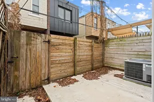 827 N 25th St, Philadelphia, PA 19130 - Photo 17