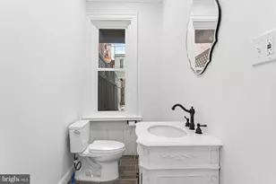 827 N 25th St, Philadelphia, PA 19130 - Photo 15