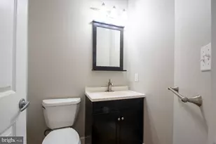 2304 E Sergeant St, Philadelphia, PA 19125 - Photo 27