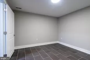 2304 E Sergeant St, Philadelphia, PA 19125 - Photo 35