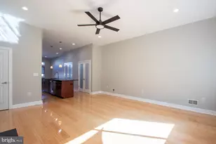 2304 E Sergeant St, Philadelphia, PA 19125 - Photo 13