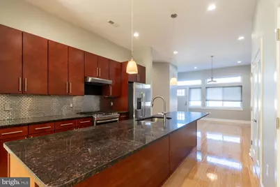 2304 E Sergeant Street, Philadelphia, PA 19125 - Photo 9