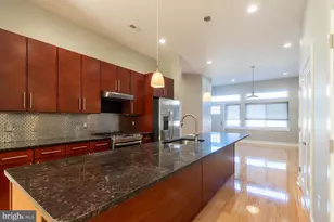 2304 E Sergeant St, Philadelphia, PA 19125 - Photo 9