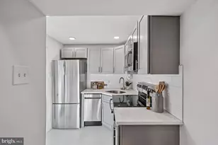 2432 Madison Square, Philadelphia, PA 19146 - Photo 13