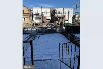 2557 S Shields Street, Philadelphia, PA 19142 - Photo 9