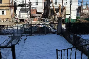 2557 S Shields St, Philadelphia, PA 19142 - Photo 9