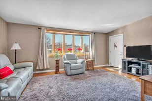 8240 Narvon St, Philadelphia, PA 19136 - Photo 7