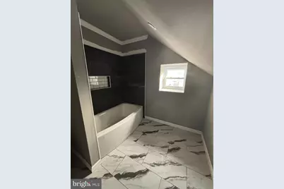 2025 N 62nd Street #3RD FLOOR, Philadelphia, PA 19151 - Photo 9