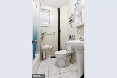 7275 Saybrook Avenue, Philadelphia, PA 19142 - Photo 15