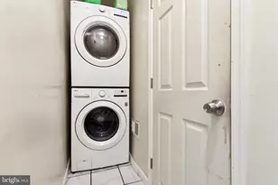 7275 Saybrook Ave, Philadelphia, PA 19142 - Photo 17