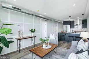 526 Brown St, Philadelphia, PA 19123 - Photo 13