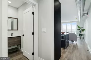 526 Brown St, Philadelphia, PA 19123 - Photo 15