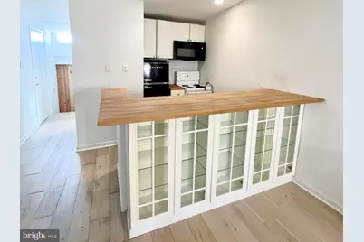 2110 South Street #4, Philadelphia, PA 19146 - Photo 5