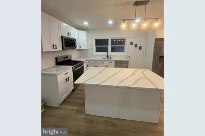 8409 Loretto Avenue, Philadelphia, PA 19152 - Photo 9