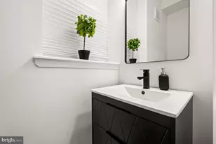 1825 Titan St, Philadelphia, PA 19146 - Photo 9