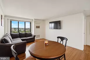 2001 Hamilton St, Philadelphia, PA 19130 - Photo 5