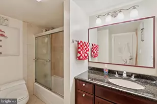 2001 Hamilton St, Philadelphia, PA 19130 - Photo 9