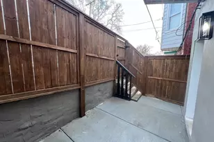 40 W Sharpnack St, Philadelphia, PA 19119 - Photo 17