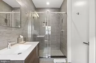 819 N Orkney St, Philadelphia, PA 19123 - Photo 27