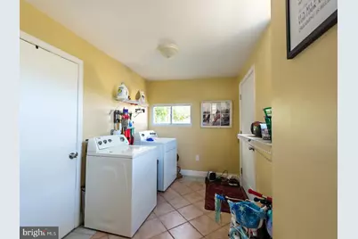 1025 E Columbia Avenue, Philadelphia, PA 19125 - Photo 9