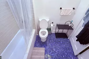 1016 Spruce St, Philadelphia, PA 19107 - Photo 33