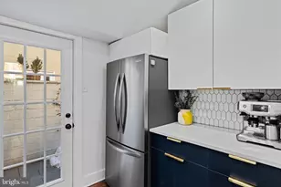 2118 Naudain St, Philadelphia, PA 19146 - Photo 15