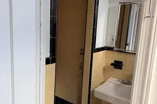 1720 Spruce St, Philadelphia, PA 19103 - Photo 3