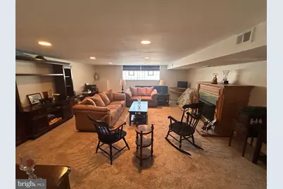 8572 Benton Avenue, Philadelphia, PA 19152 - Photo 5