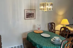 8572 Benton Ave, Philadelphia, PA 19152 - Photo 15