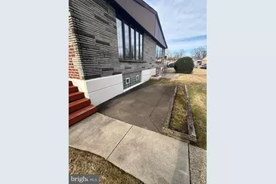 8572 Benton Avenue, Philadelphia, PA 19152 - Photo 3