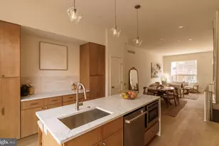 520 S 17th St, Philadelphia, PA 19146 - Photo 3