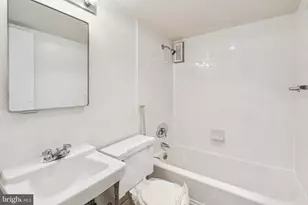 200 Locust St, Philadelphia, PA 19106 - Photo 9