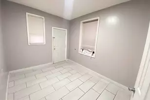 227 E Elkhart St, Philadelphia, PA 19134 - Photo 13