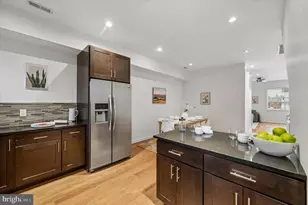 2555 Carpenter St, Philadelphia, PA 19146 - Photo 11