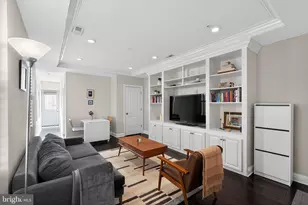 1938 Green St, Philadelphia, PA 19130 - Photo 3