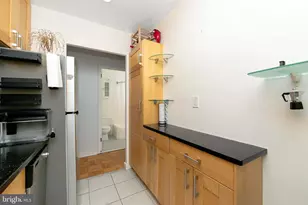 2601 Pennsylvania Ave, Philadelphia, PA 19130 - Photo 5