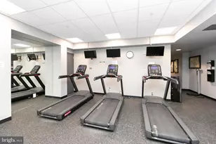 2601 Pennsylvania Ave, Philadelphia, PA 19130 - Photo 23