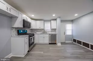 2403 S Edgewood St, Philadelphia, PA 19142 - Photo 15