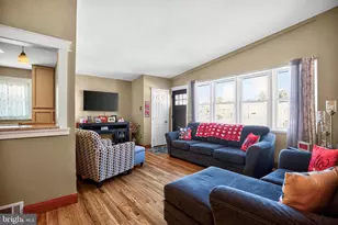 233 Dimarco Dr, Philadelphia, PA 19154 - Photo 3