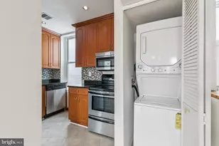 1703 Wallace St, Philadelphia, PA 19130 - Photo 19