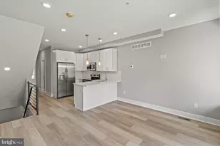 2114 N 8th St, Philadelphia, PA 19122 - Photo 13